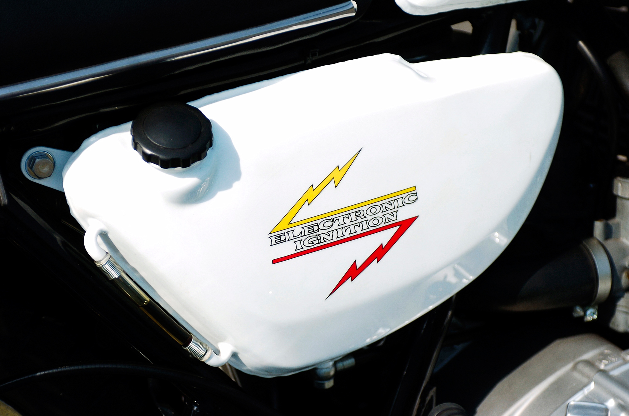 500SS マッハIII H1B オイルタンク カワサキ マッハⅢ 500ss H1B