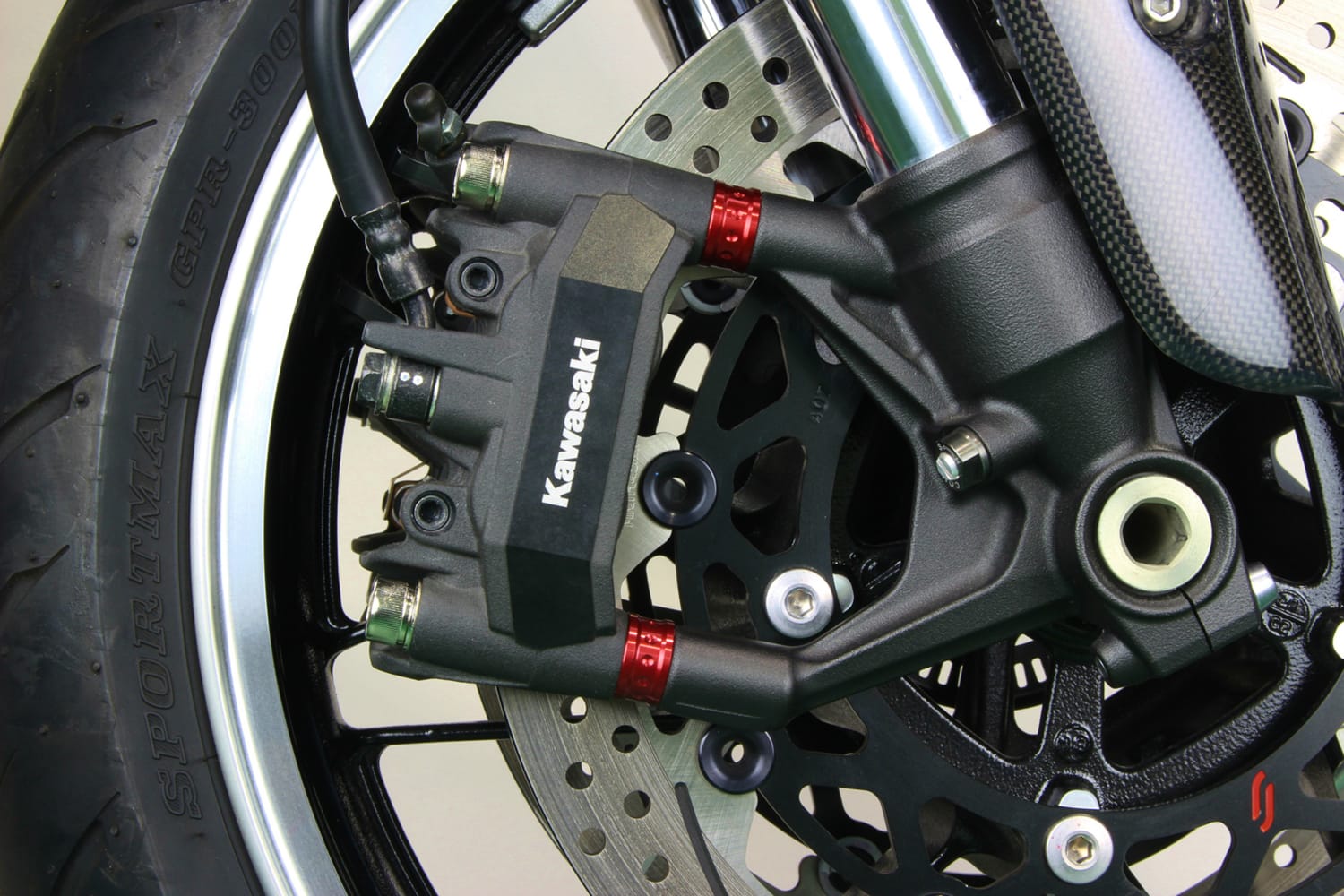 ポッシュフェイスはZ900RS/CAFE用キャリパーアダプターを新発売