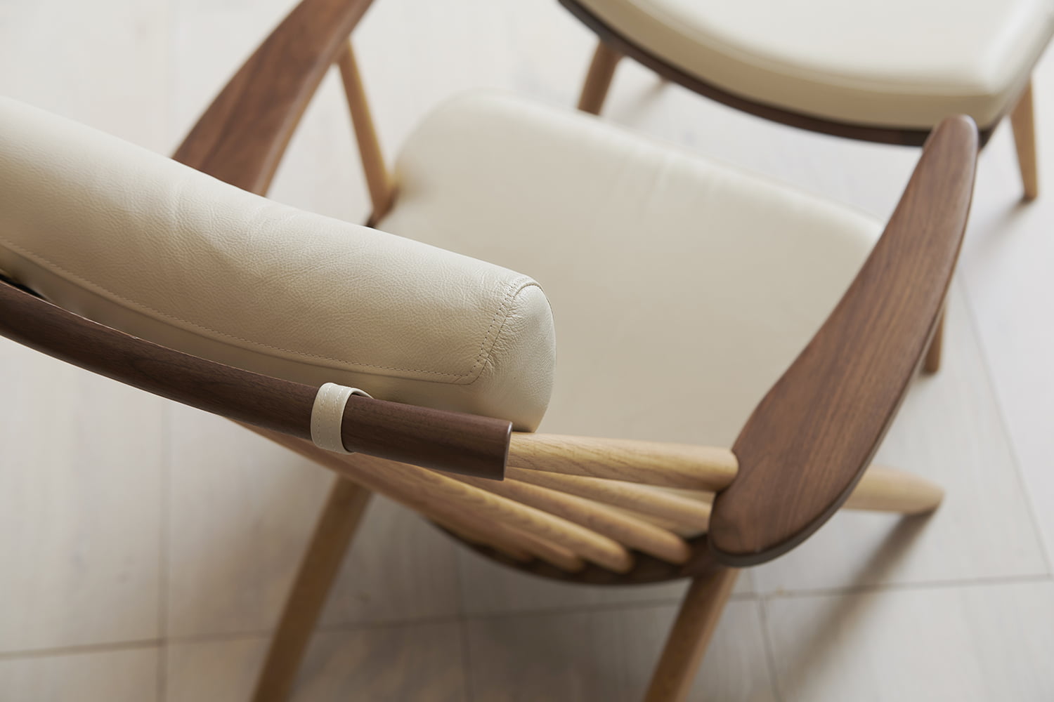 シビルイージーチェア - 国産無垢家具は飛騨高山発の家具メーカー KASHIWA