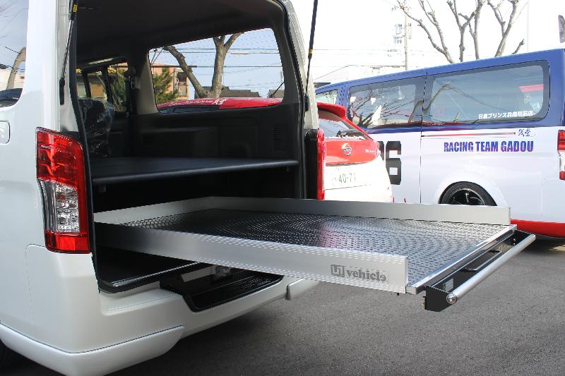 NV350キャラバン インテリアスライドフロア (ユーアイ製)Body Line