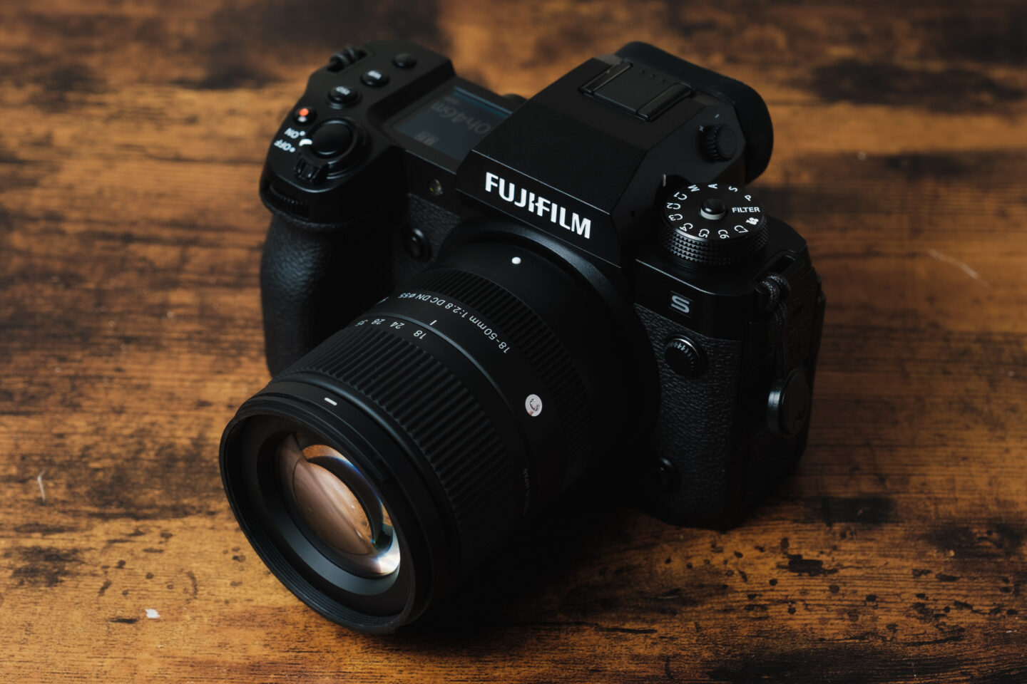 シグマ 18-50mm F2.8 DC DN Contemporary Xマウントレビュー｜iwachan