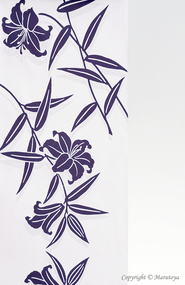竺仙《ちくせん》：コーマ白地ゆかた 百合の花 – 創作着物と帯の専門店