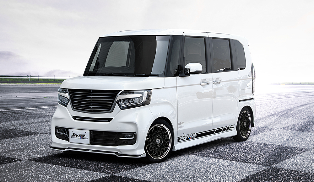 シルクブレイズ N-BOXカスタムエアロパーツ