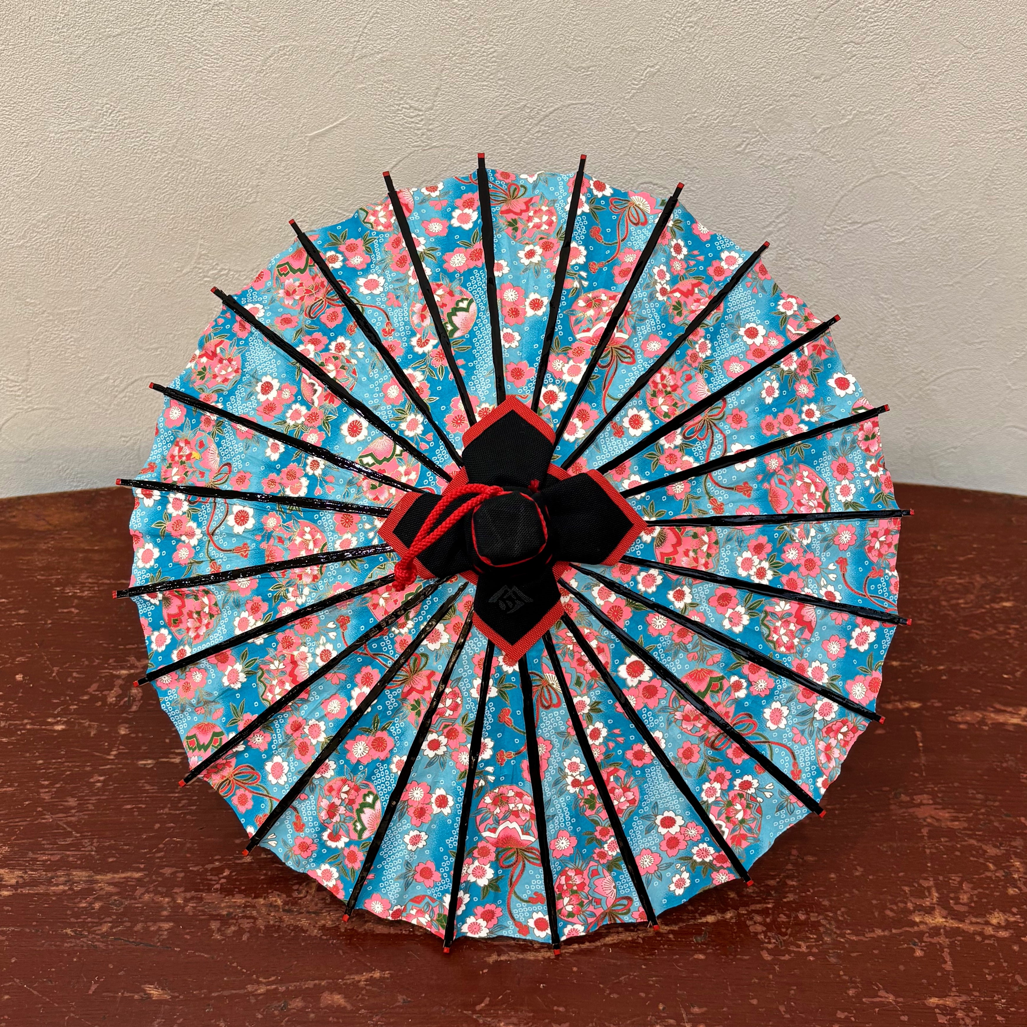 ミニサイズの和傘｜姫和傘 金彩文様｜ 京都和傘屋 辻倉 - 日本最古の