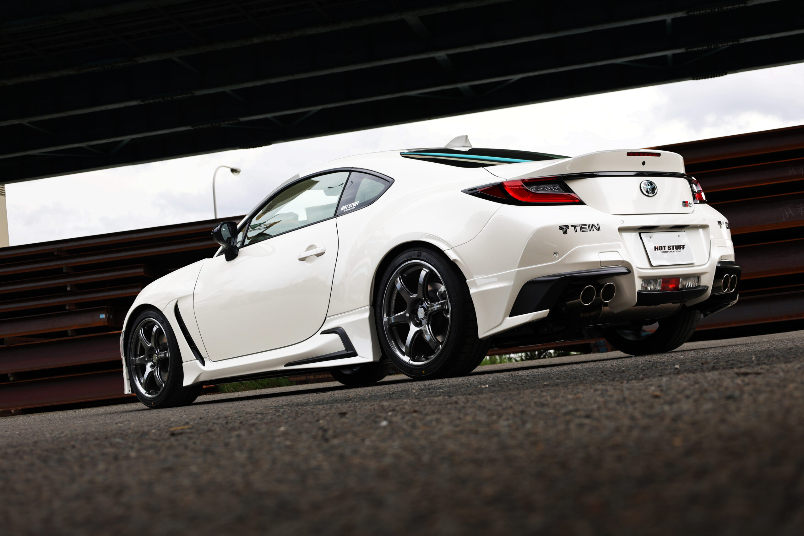 CROSS SPEED HYPER EDITION RS6 | ホットスタッフコーポレーション