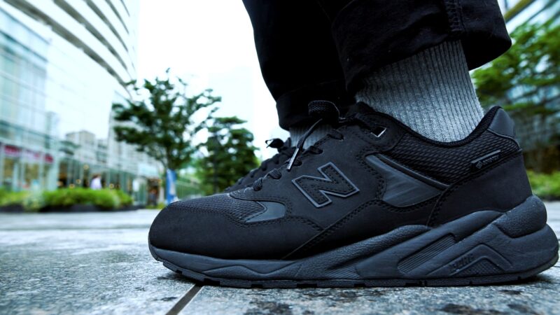New Balance】ゴアテックス仕様のMTX580GAで、もう雨の日に靴選びで