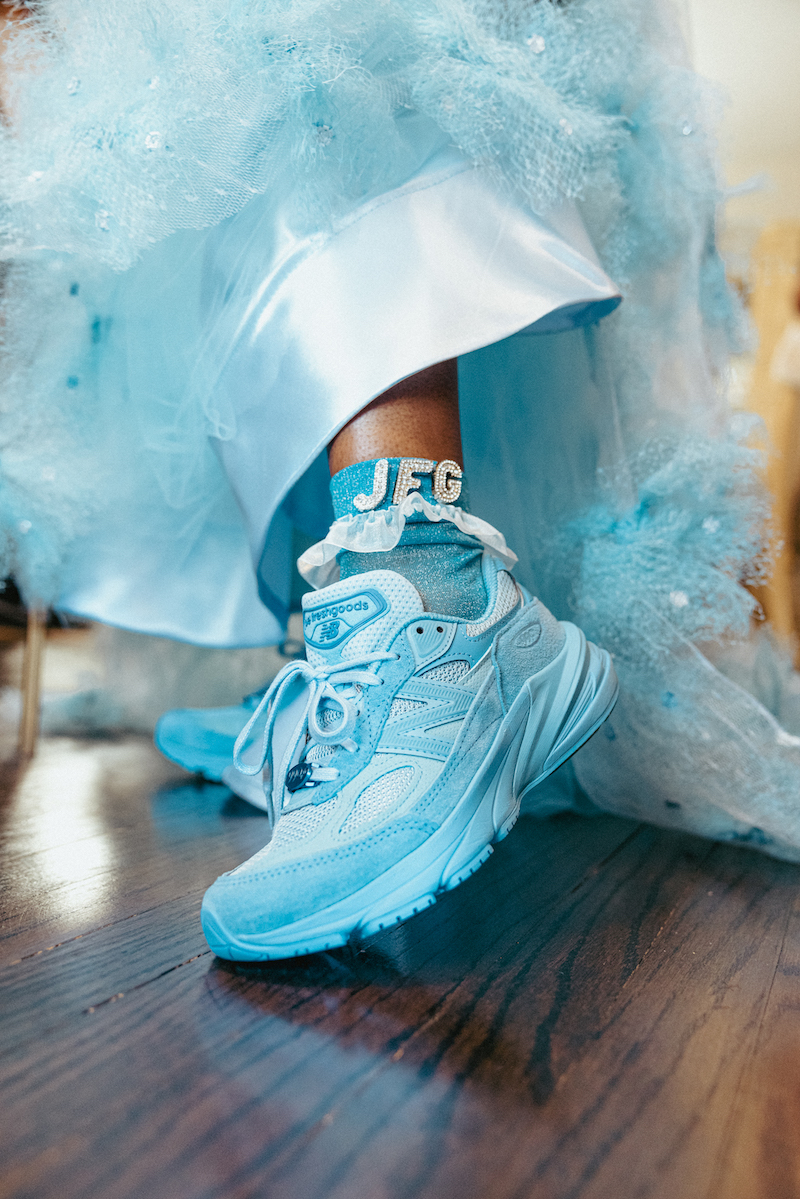 ニューバランスがジョー・フレッシュグッズとコラボ。安心と信頼の