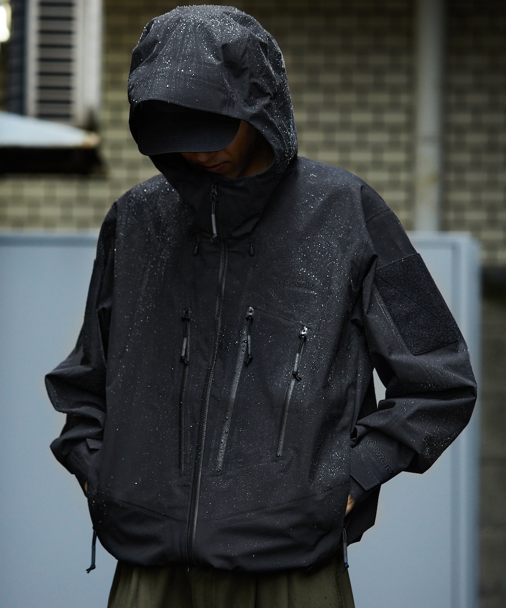 Plus Phoenix and Freaks Store . This collaboration item is the