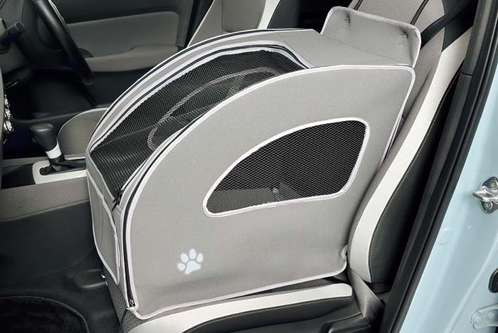 ペットシートプラスわん2｜インテリア｜フィット｜Honda Access｜Honda