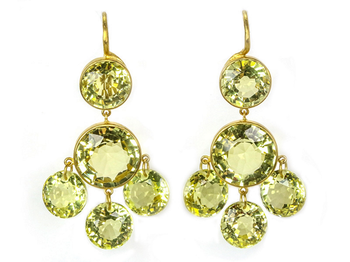 マリーエレーヌ ドゥ タイヤック 輝きに満ちた新作ジュエリー | 阪急