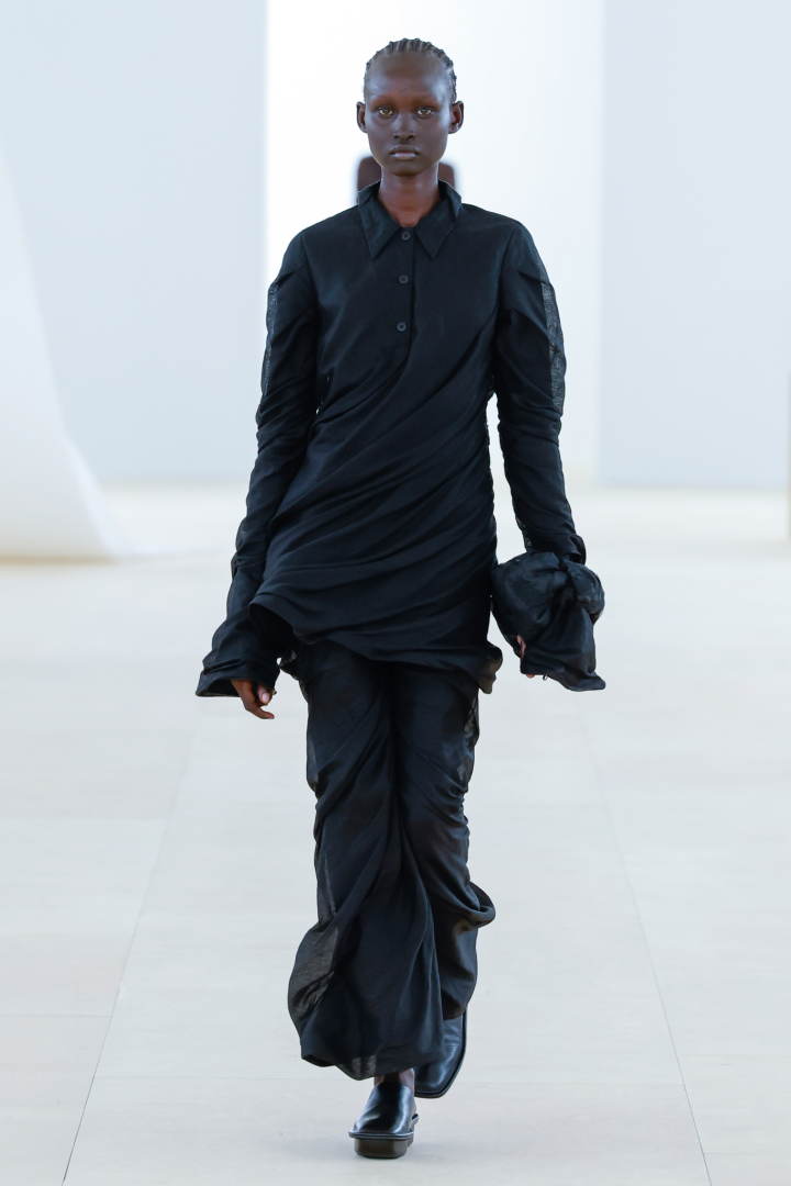 イッセイ ミヤケ」“ものがたるものづくり” | 阪急うめだ本店 HANKYU.MODE