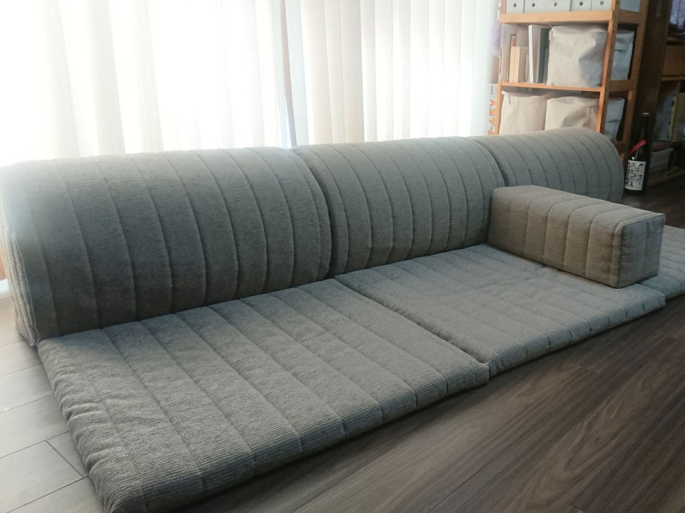 こたつや和室、畳にも合わせやすいローソファー「SKIP 1 MINI SOFA」の