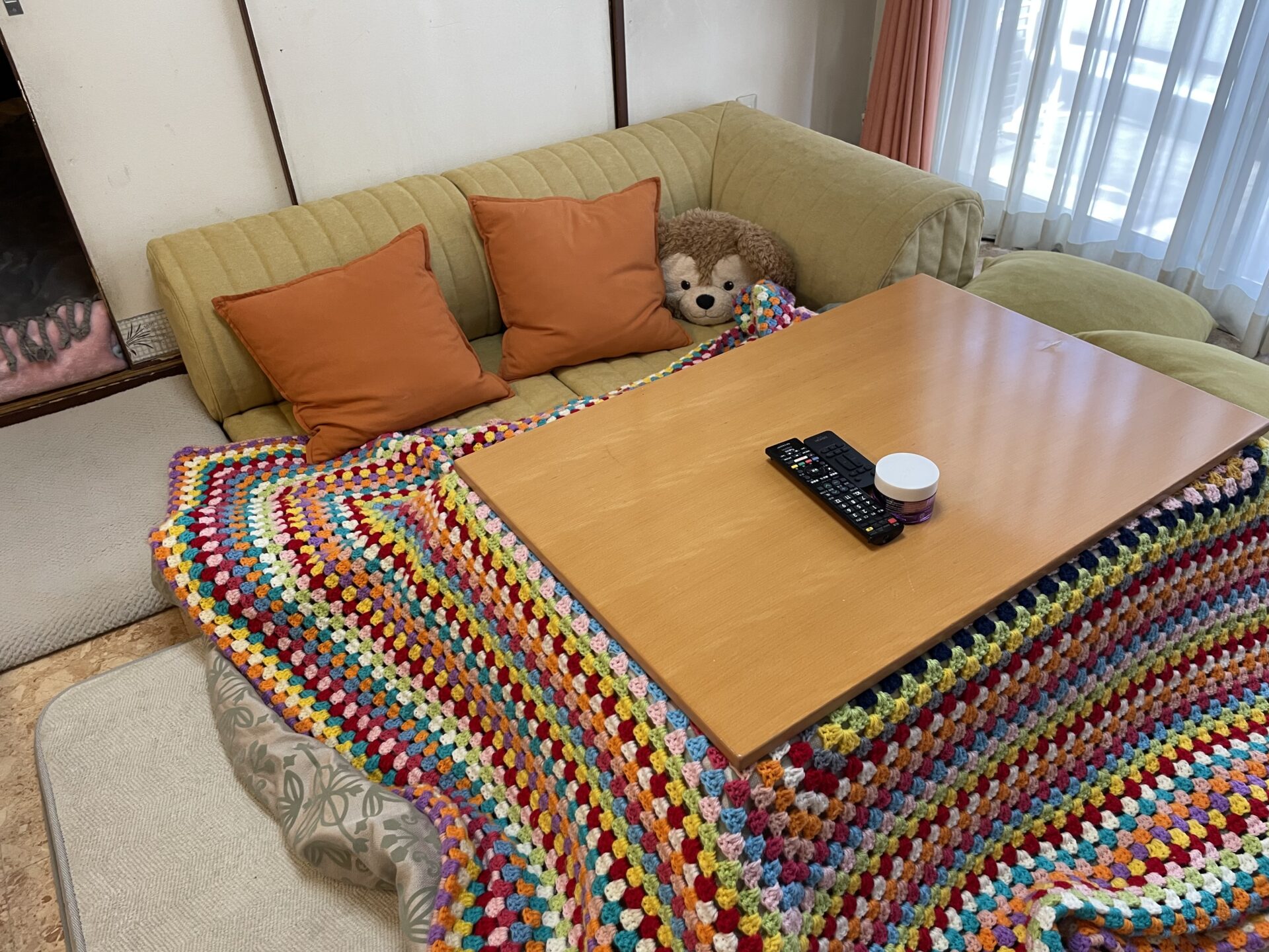 こたつや和室、畳にも合わせやすいローソファー「SKIP 1 MINI SOFA」の