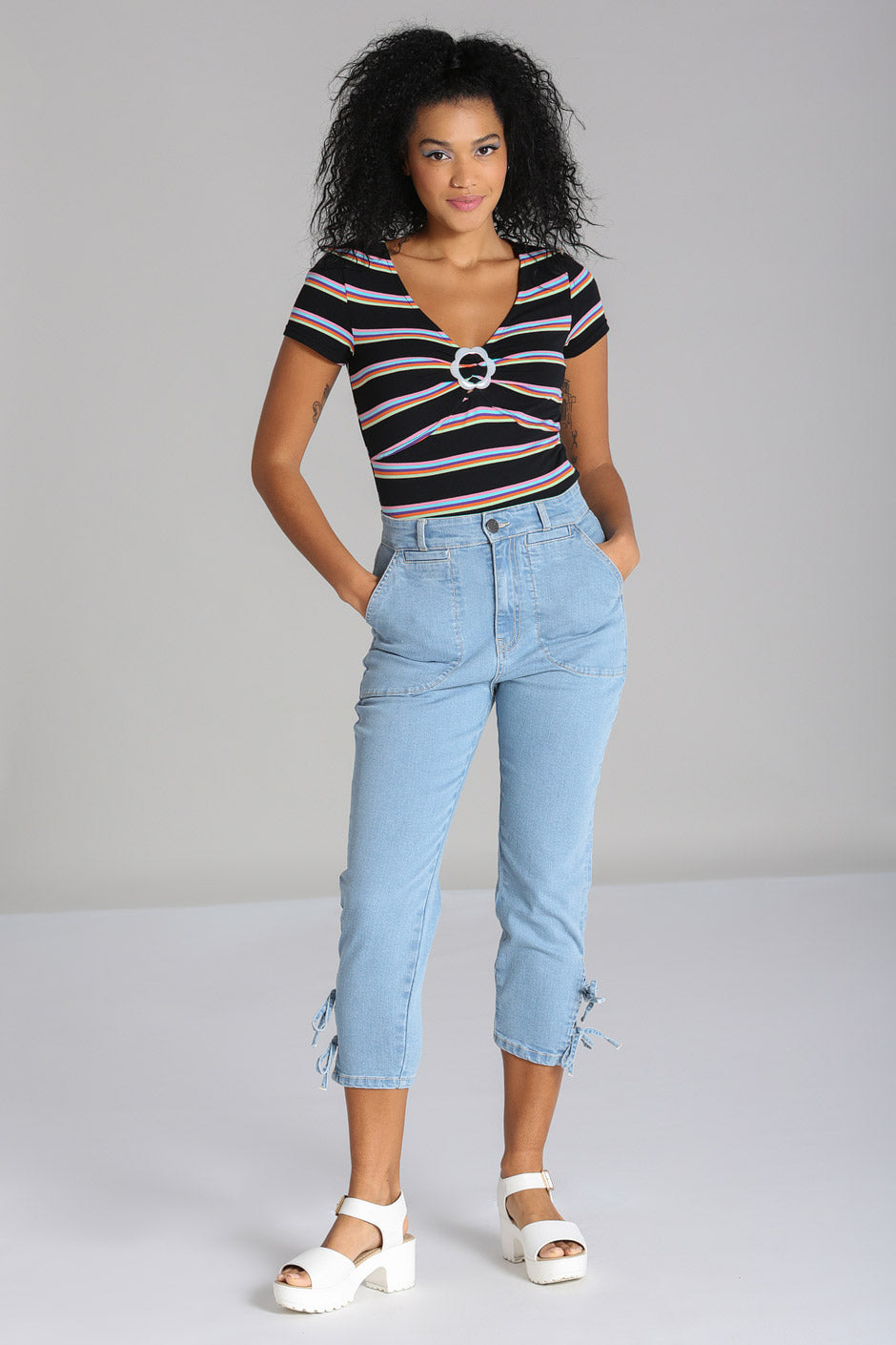 Kiralee Cropped Jeans – Hell Bunny