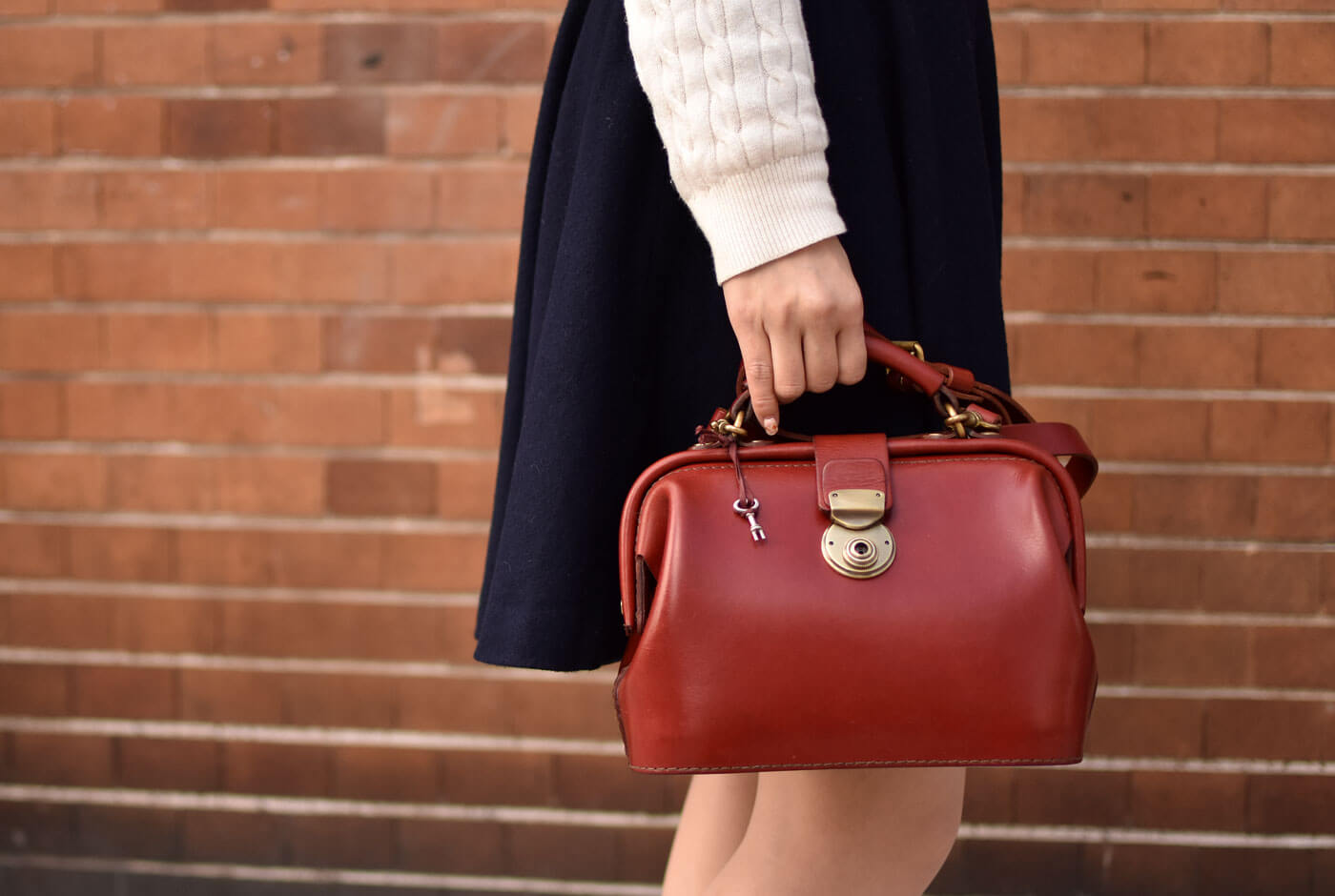 革色レッドのレザーエイジングギャラリー｜革鞄・革小物のHERZ公式通販