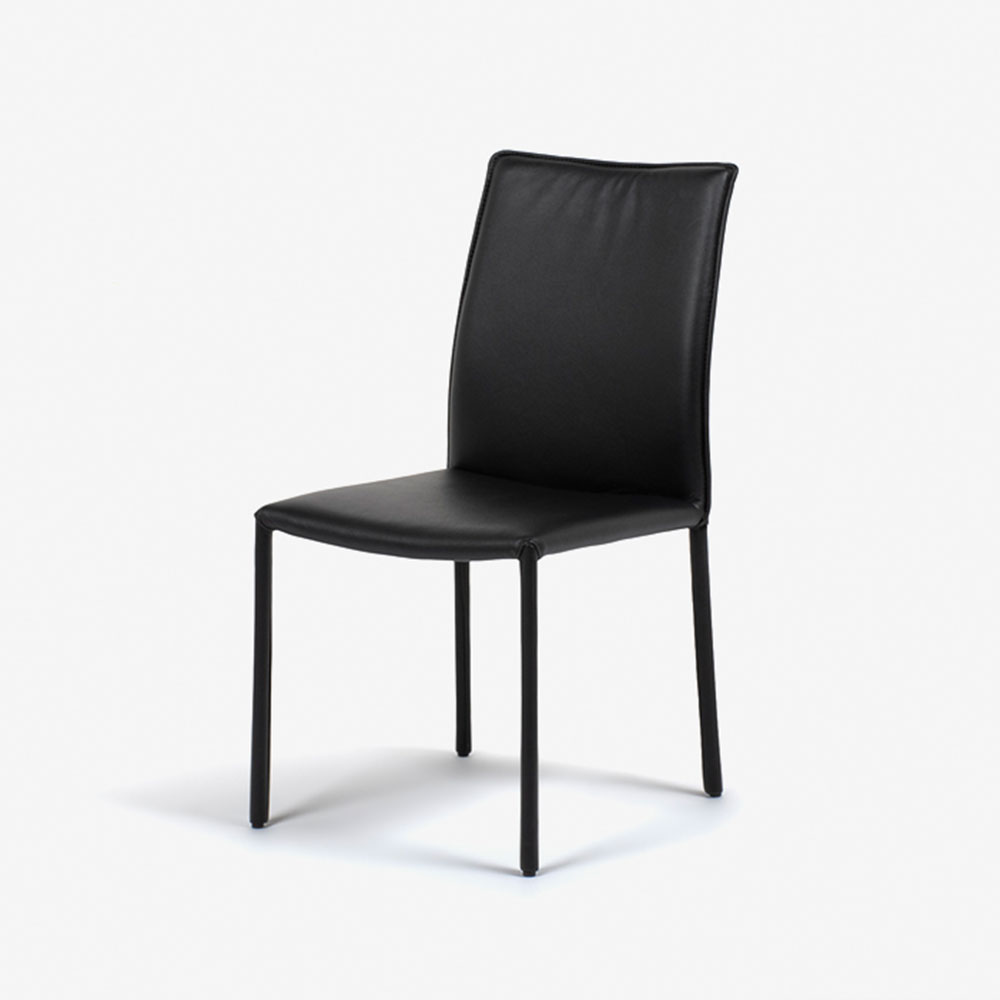 ダイニングチェア「ルッソ」革ダークブラウン色 | 【公式】大塚家具