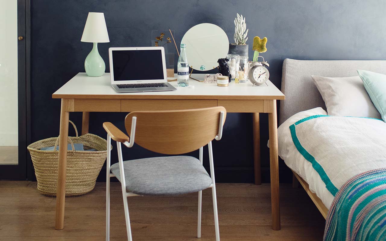 ☆【在庫限り】STILT TABLE 1400 Green Black｜これまでに販売した商品