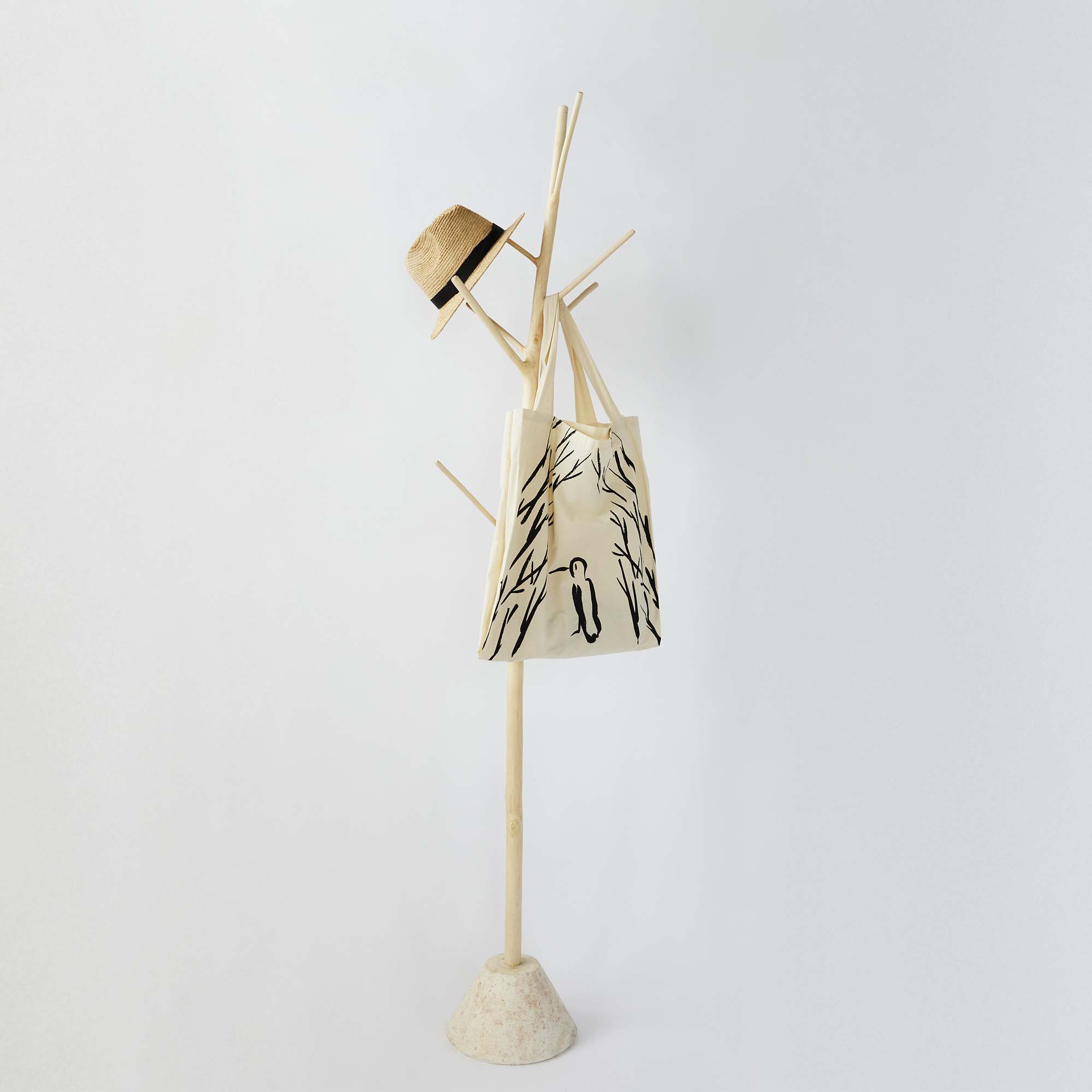 Wooden Coat Tree｜インテリアアクセサリ｜IDEE SHOP Online