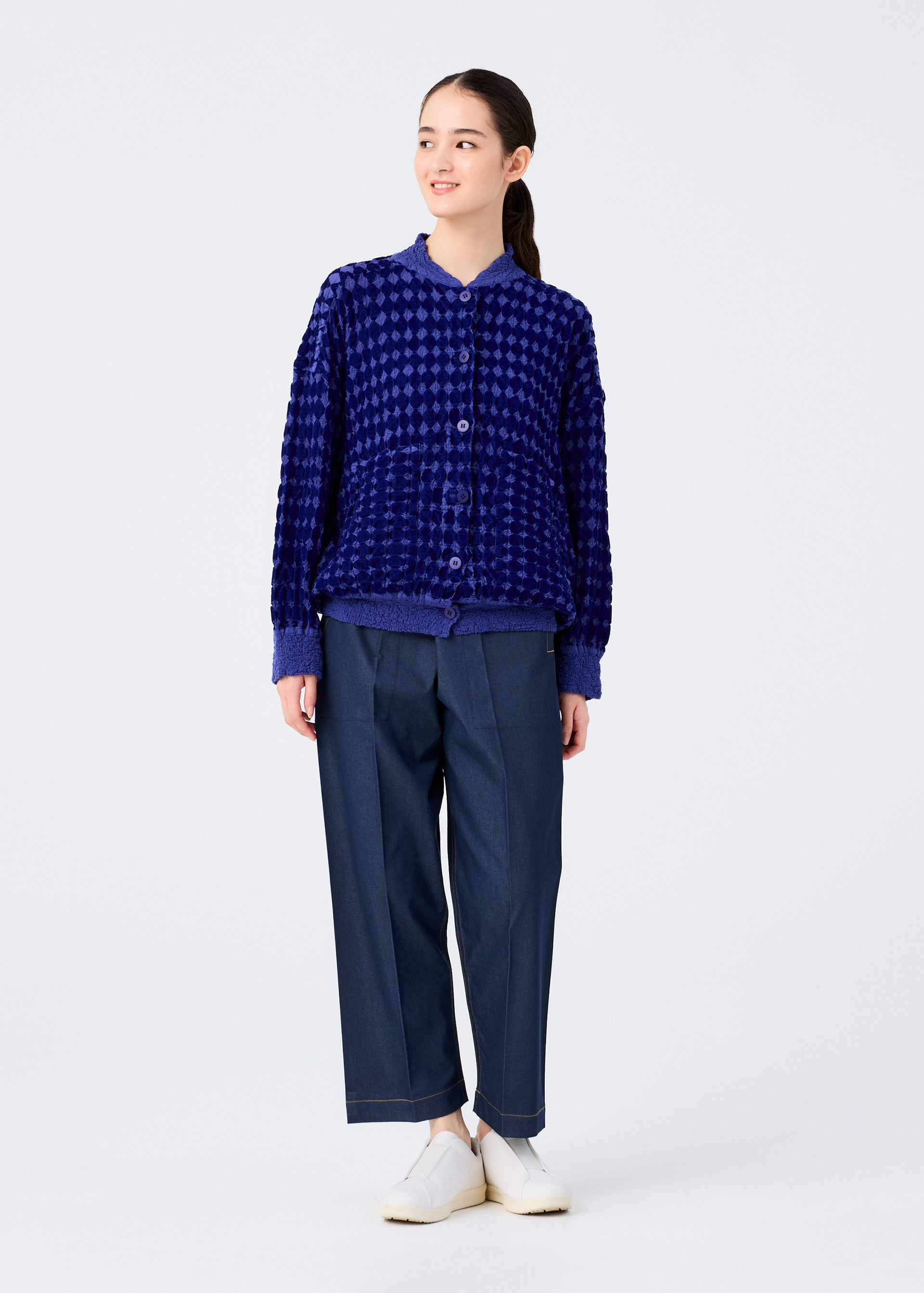 DIAMOND FLOCKY CAULIFLOWER – isseymiyake.com