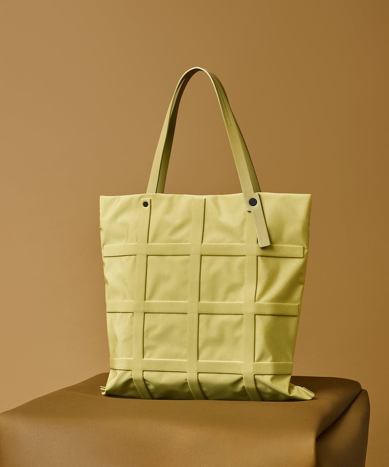 アイテムのご紹介「LAMP SHADE」 – isseymiyake.com