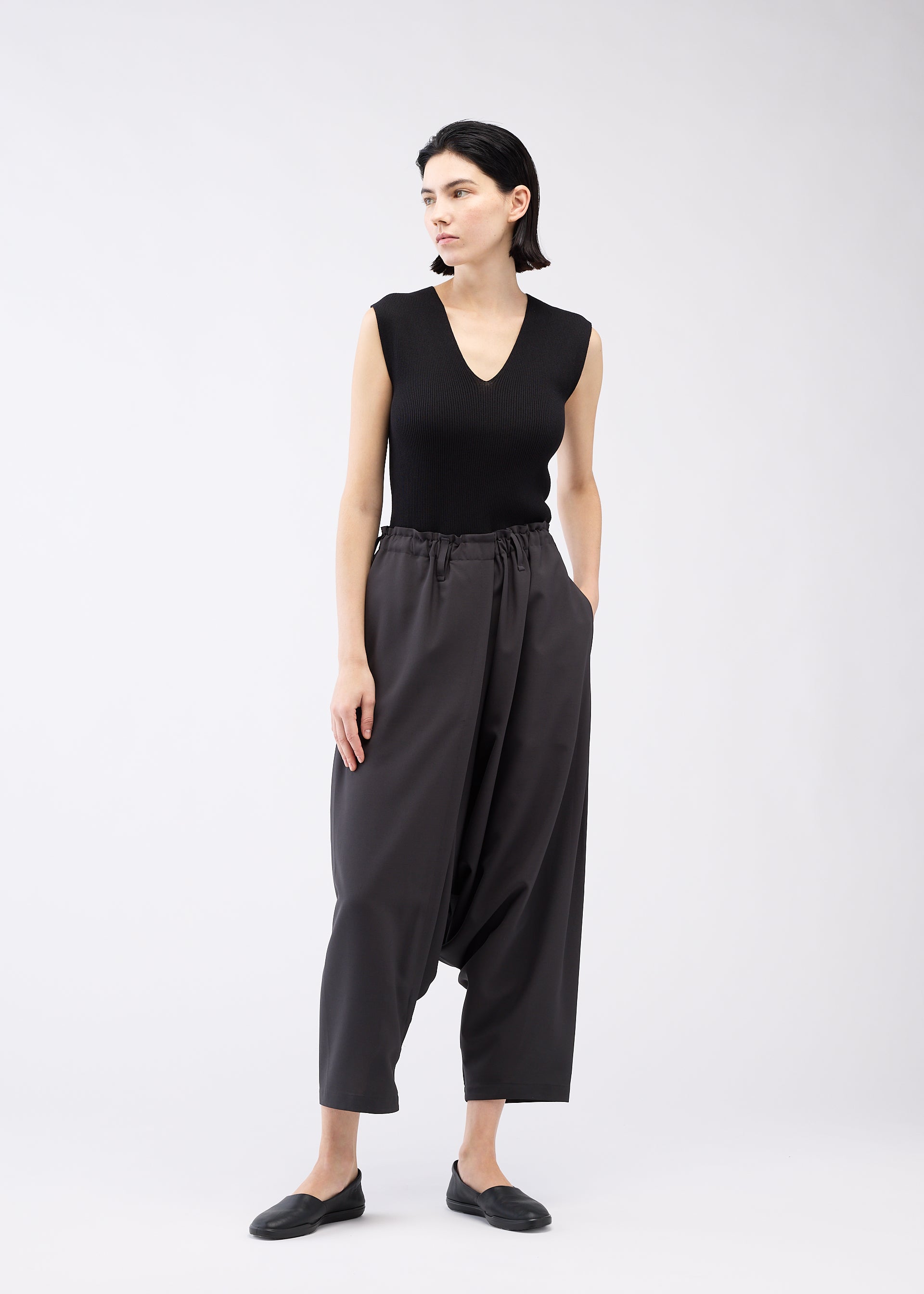 SEAMLESS BOTTOMS BASIC – isseymiyake.com