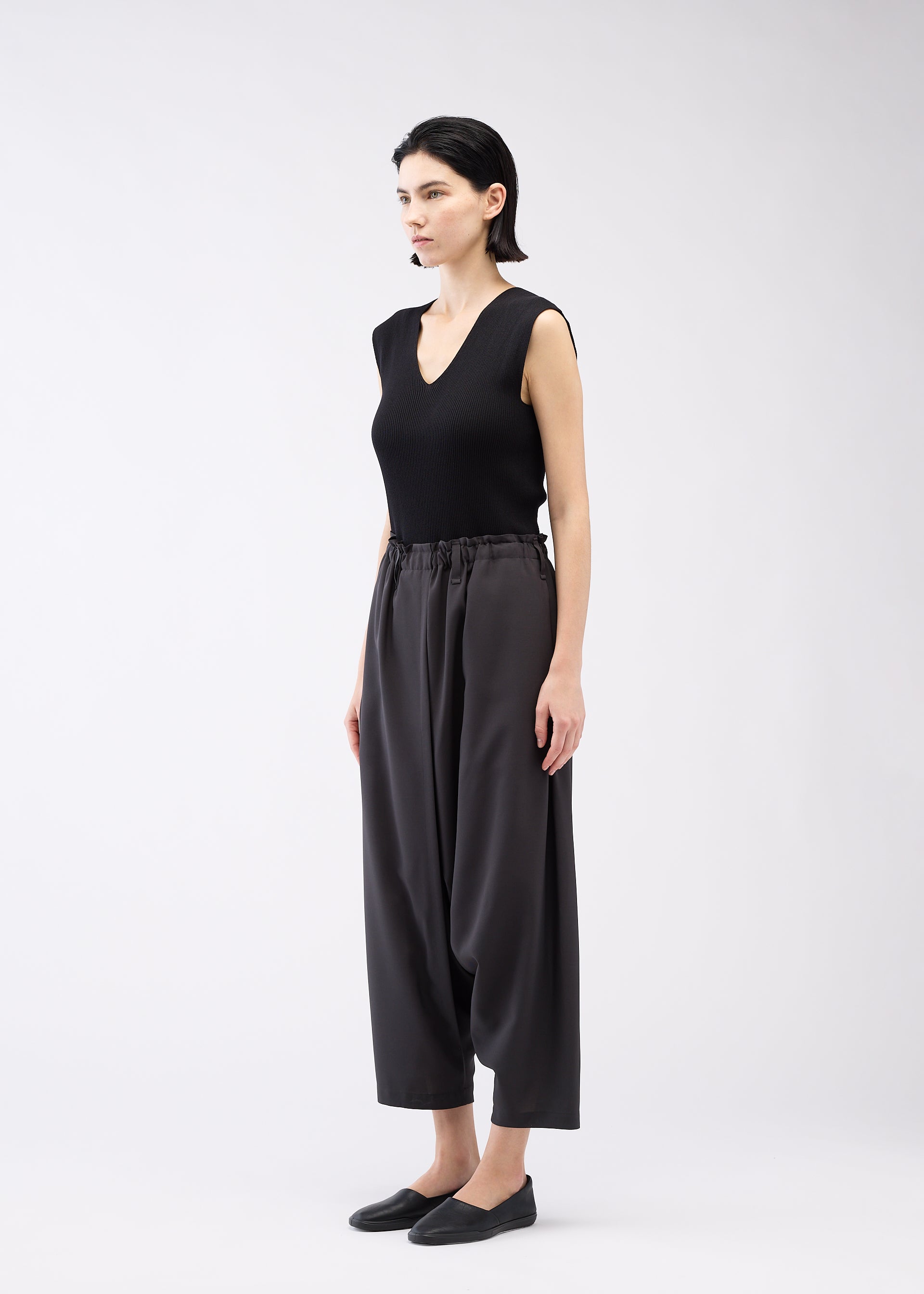 SEAMLESS BOTTOMS BASIC – isseymiyake.com
