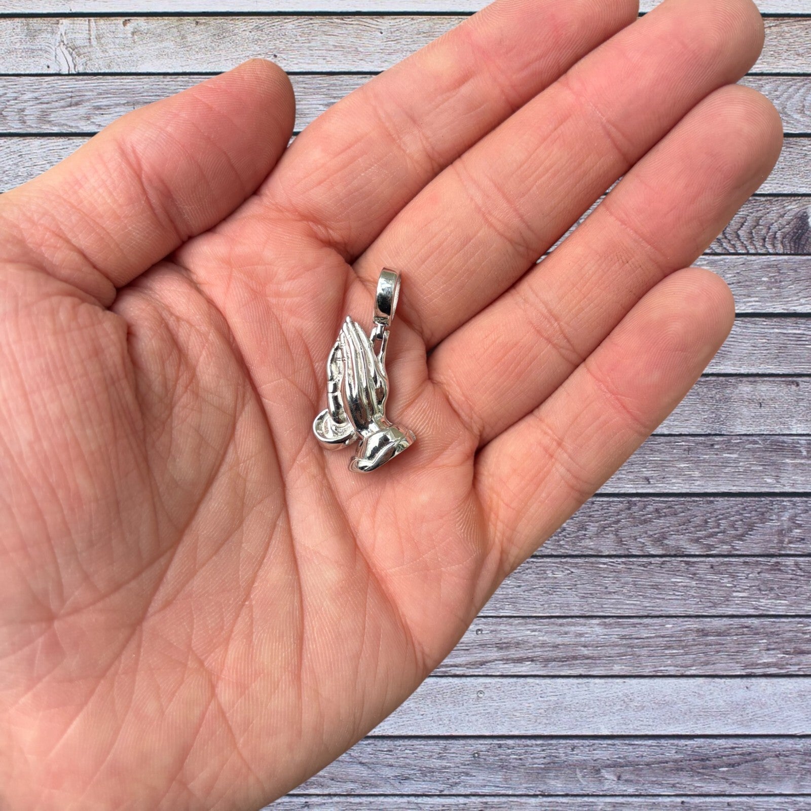 925 Sterling Silver Praying Hands Pendant - Medium – ITALIA Chains