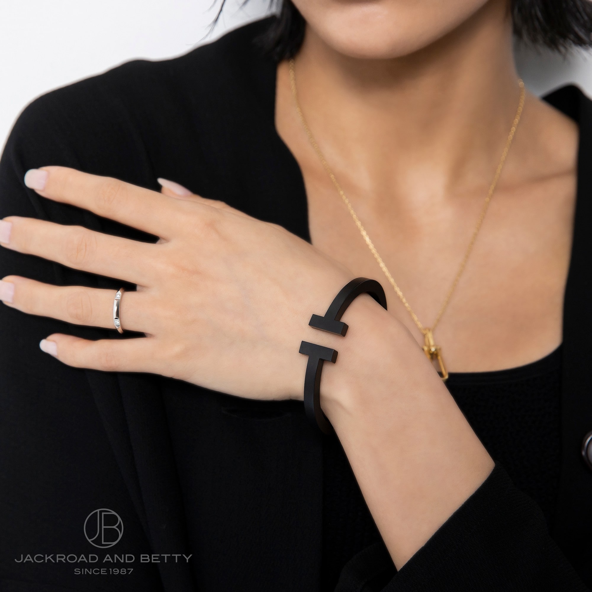 Tスクエア ブレスレット M[36537973] T Square bracelet