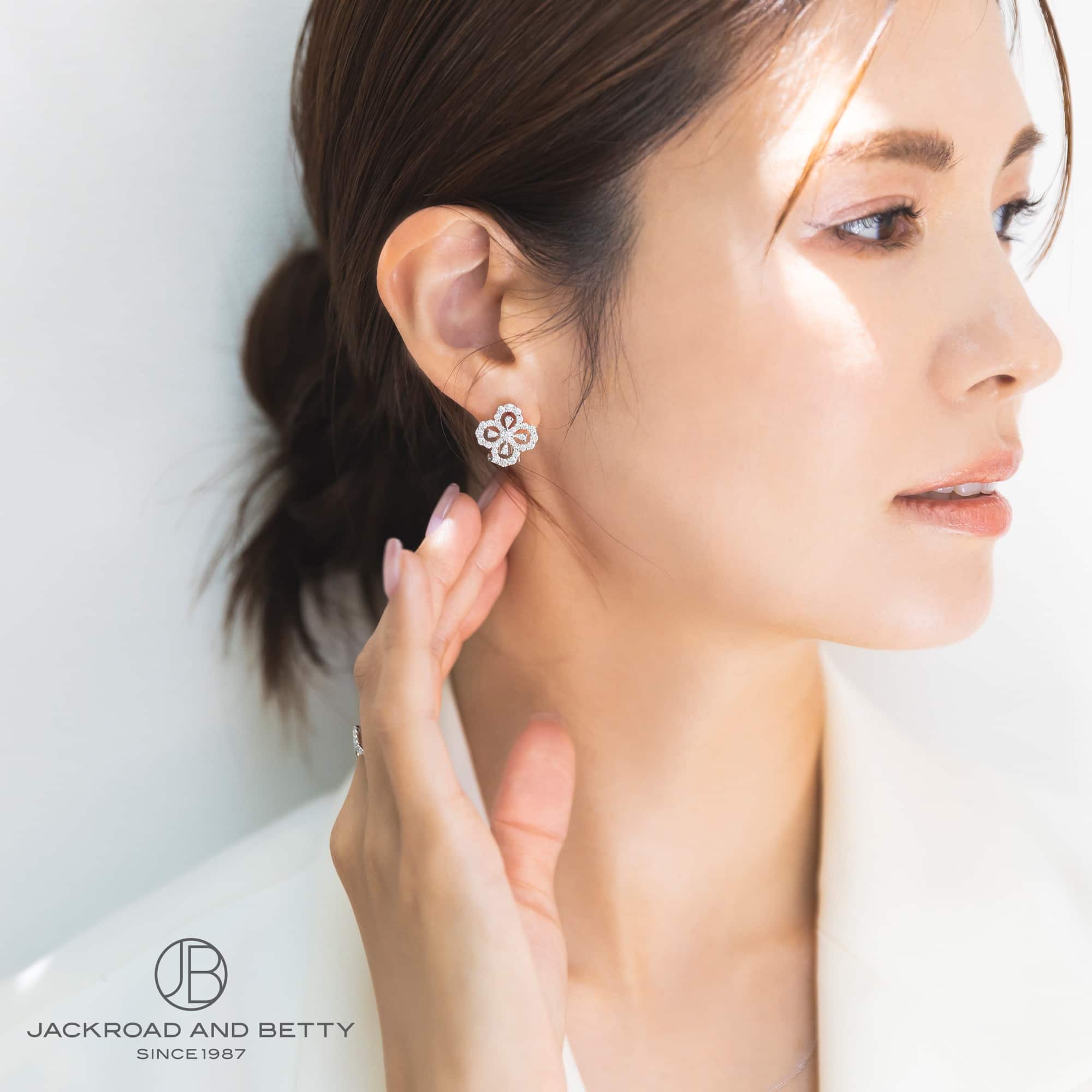 ダイヤモンド ピアス[E1461618KW750] Diamond Earring | ノーブランド