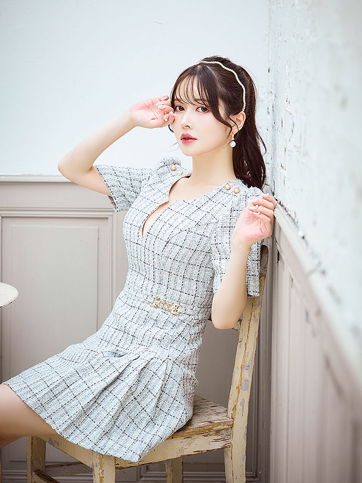 ツイードワンピースドレス/チェック柄/デザインバックル/Aライン/谷間