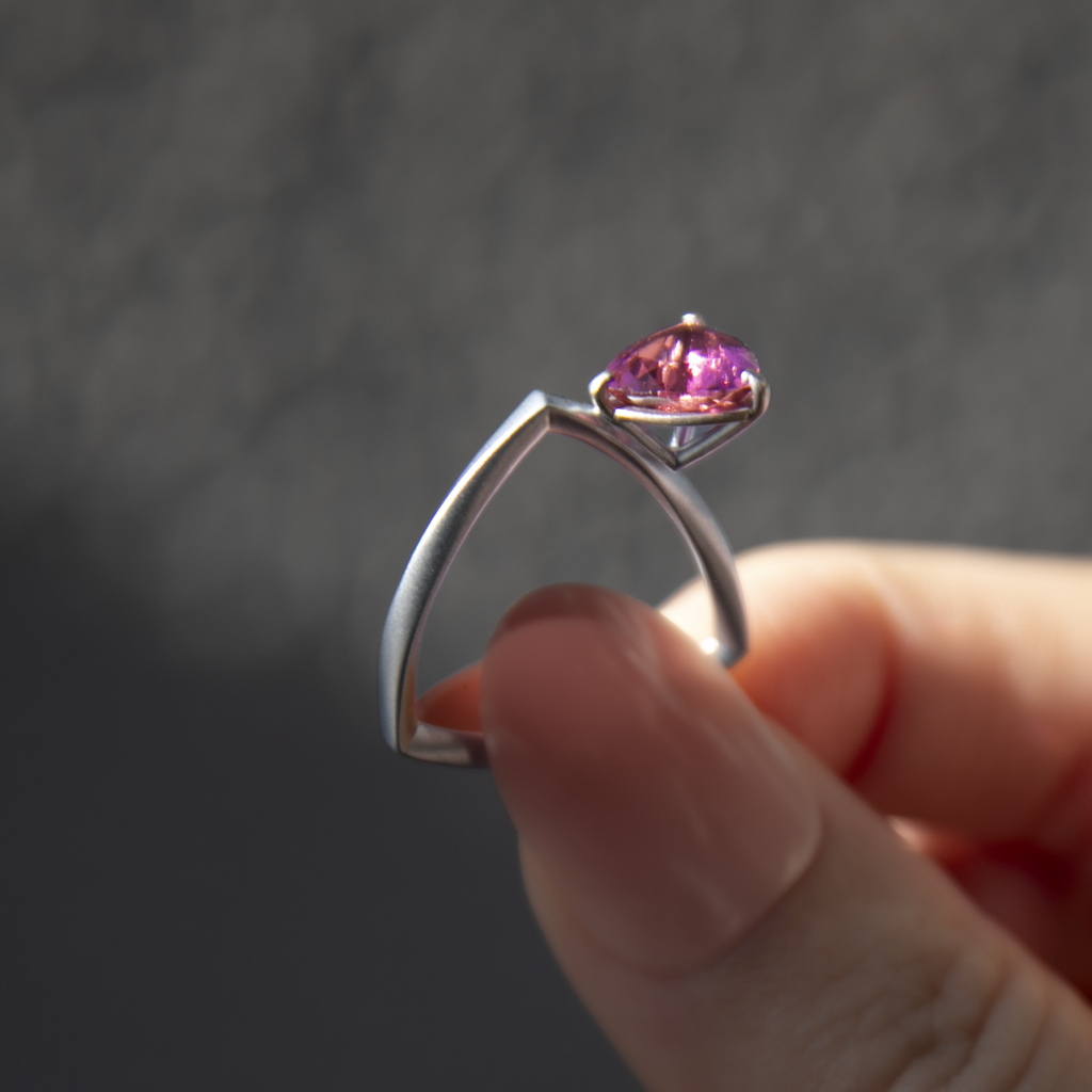 プラチナ900 ピンクトルマリン リング