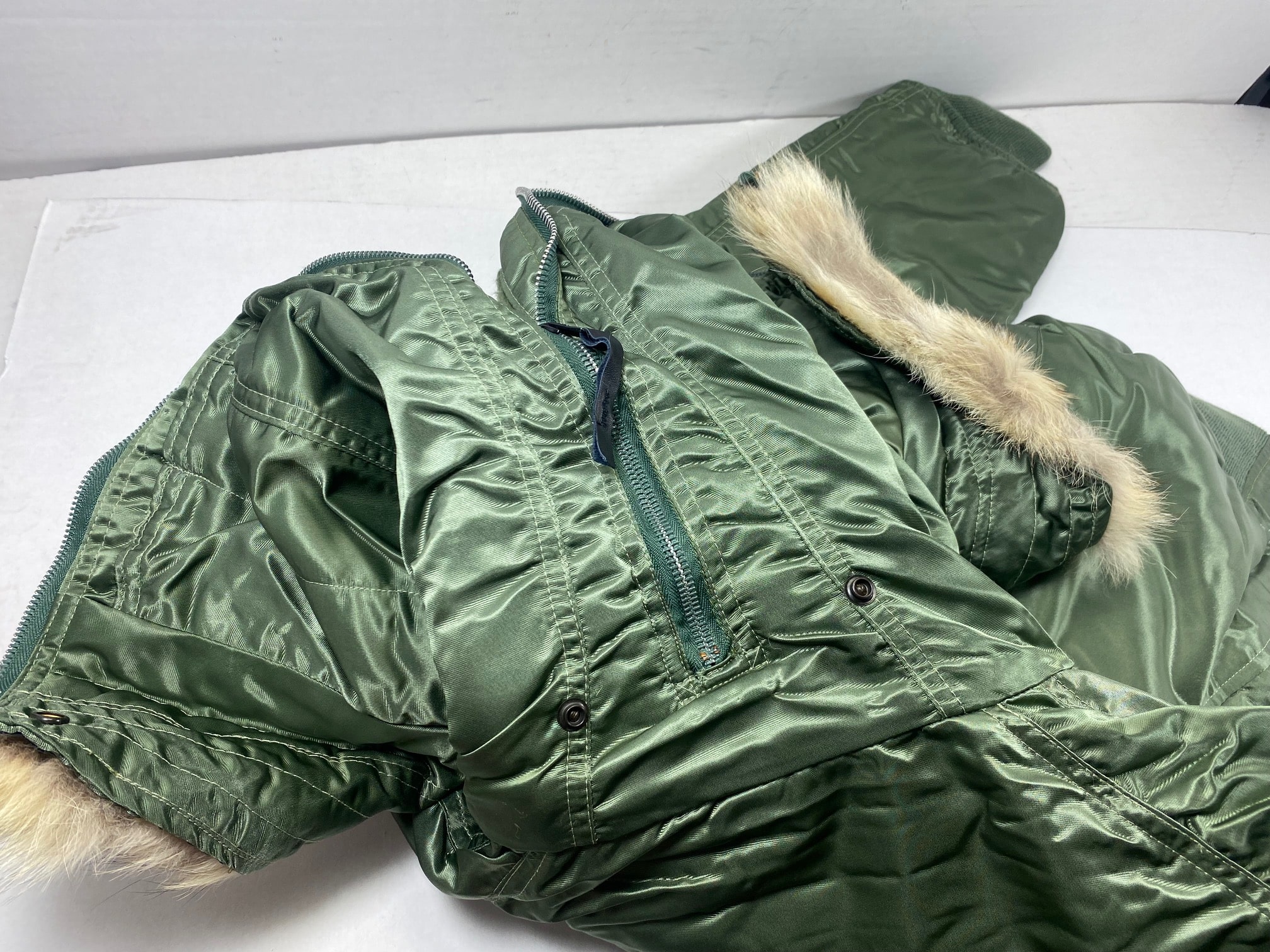 Corinth N2B Parka, Size Medium - Omahas Army Navy Surplus