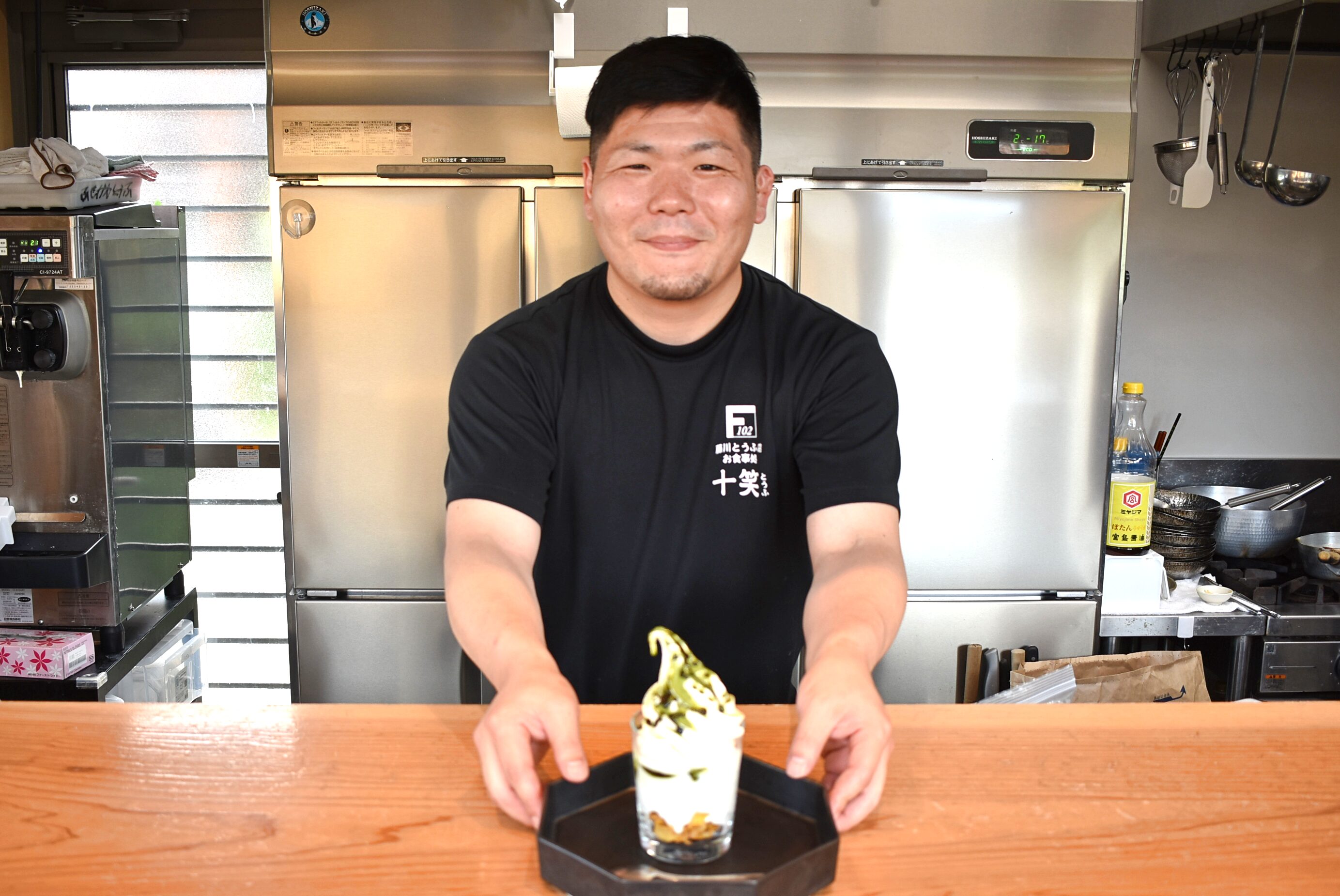 藤川豆腐店直営の十笑で温泉湯どうふを堪能！ 知られざるパフェと麻婆