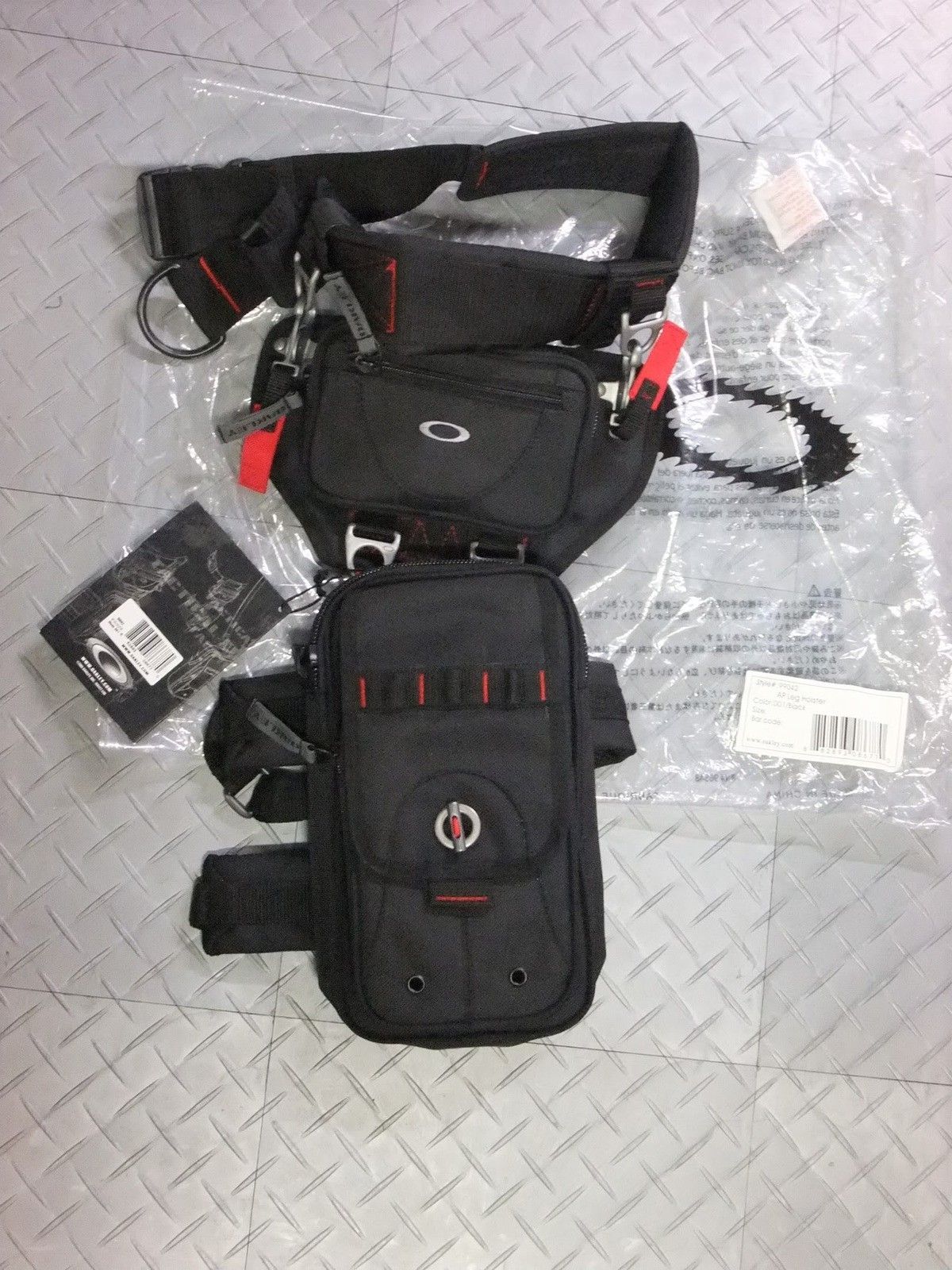 For Sale - New Oakley AP Leg Holster | Oakley Forum