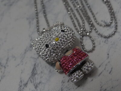 HELLO KITTY ハローキティ×SWAROVSKI (スワロフスキー) ネックレス