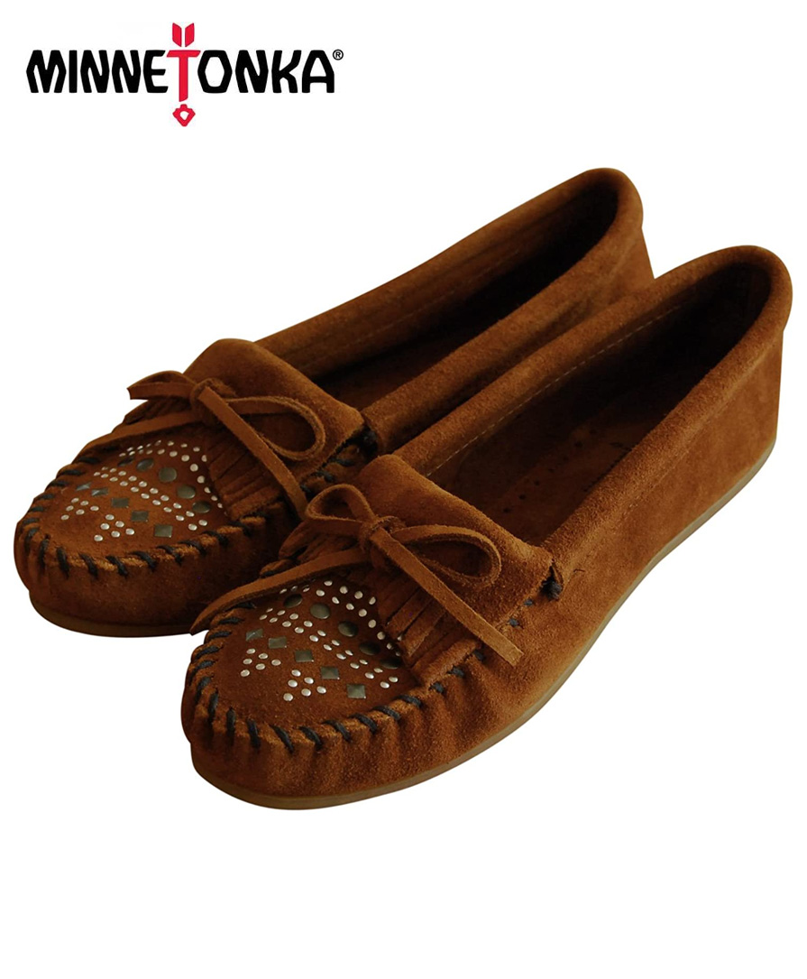 セレブ御用達ブランド【Minnetonka(ミネトンカ)】のカラーモカシンの