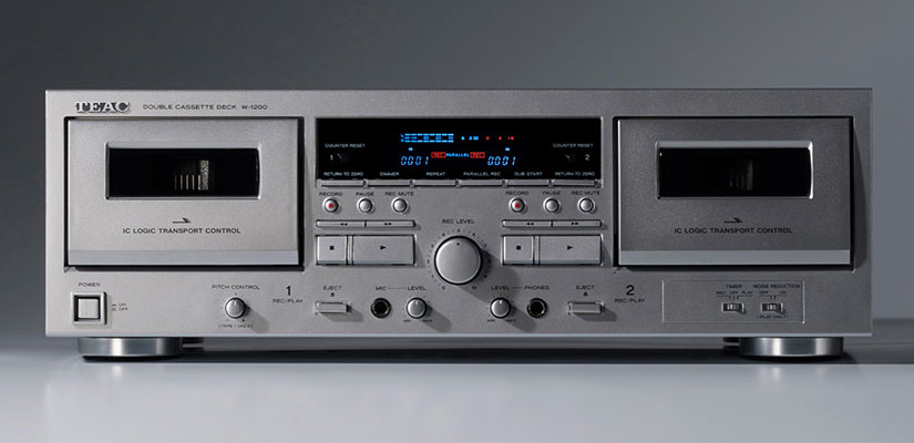 ダブルカセットデッキ】TEAC、W-1200のご紹介です。
