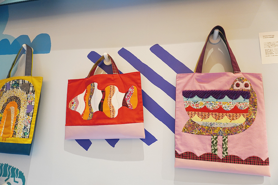 阪急百貨店にファミリア監修の「水族館」、ニフレルの魚は出張中