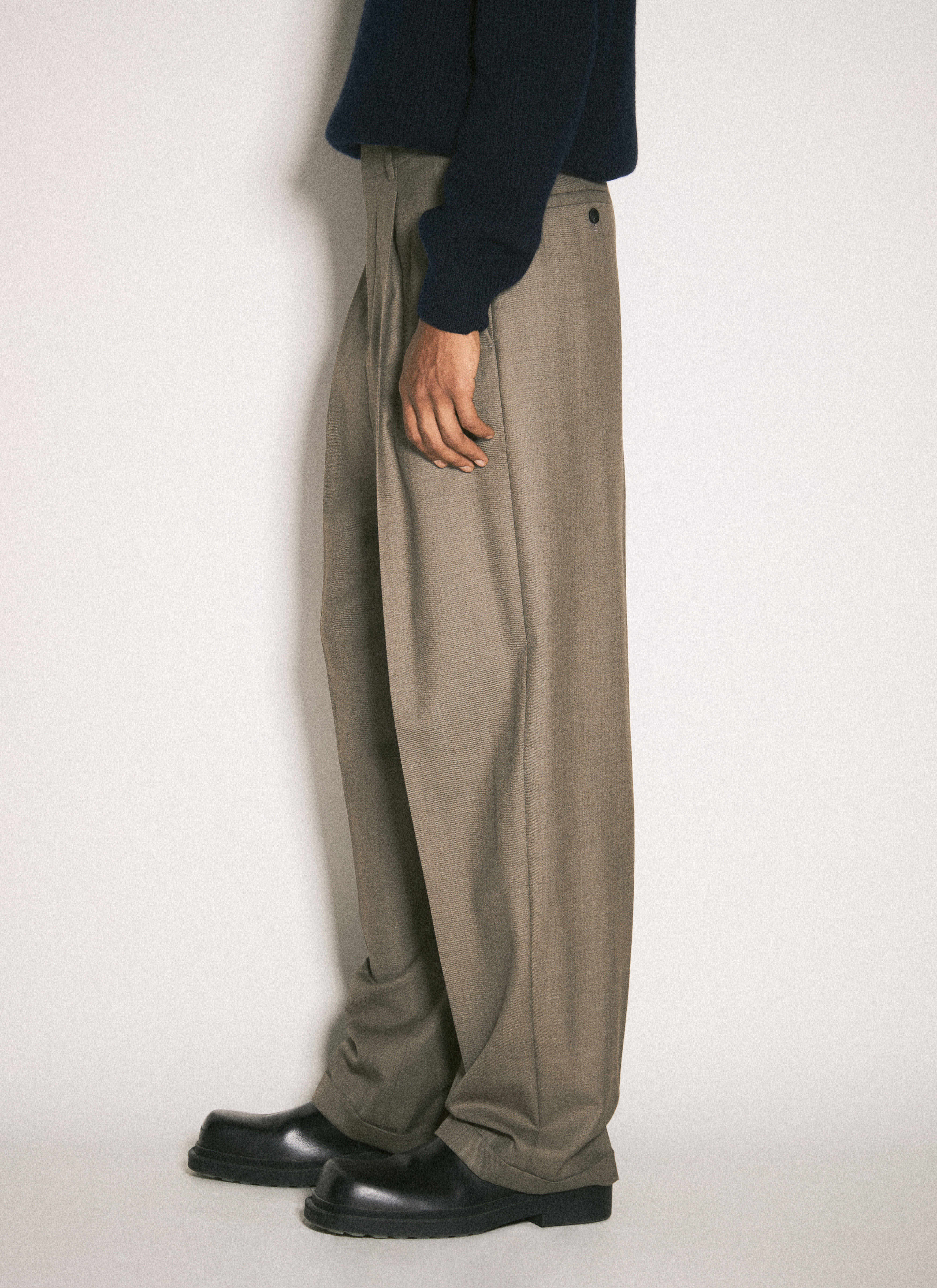 Saint Laurent Men's' Wool Tailored Pants in Grey | LN-CC®