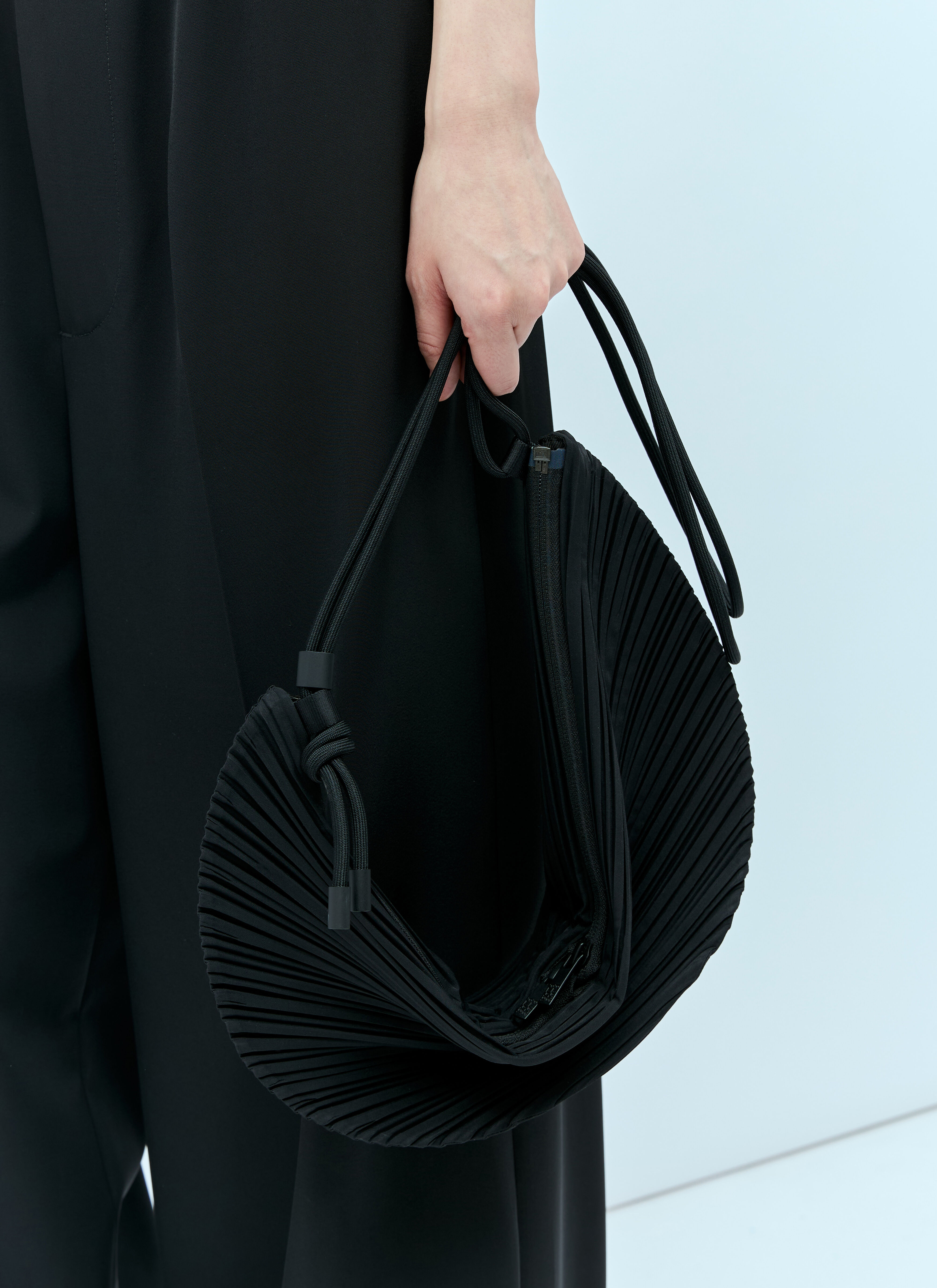 Pleats Please Issey Miyake Women's' Leaf Pleats Bag in Black | LN-CC®