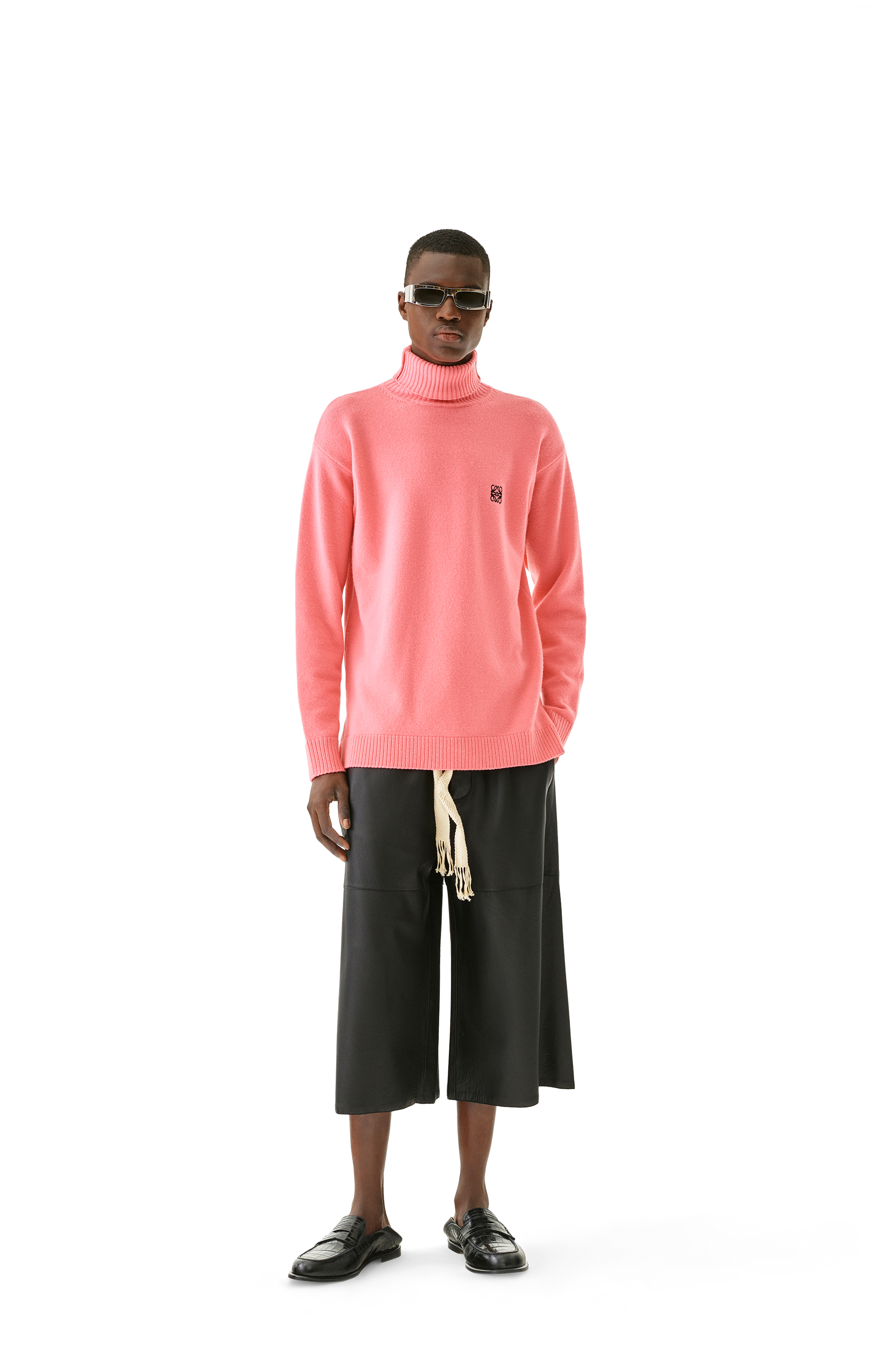Anagram embroidered turtleneck sweater in cashmere Pink - LOEWE