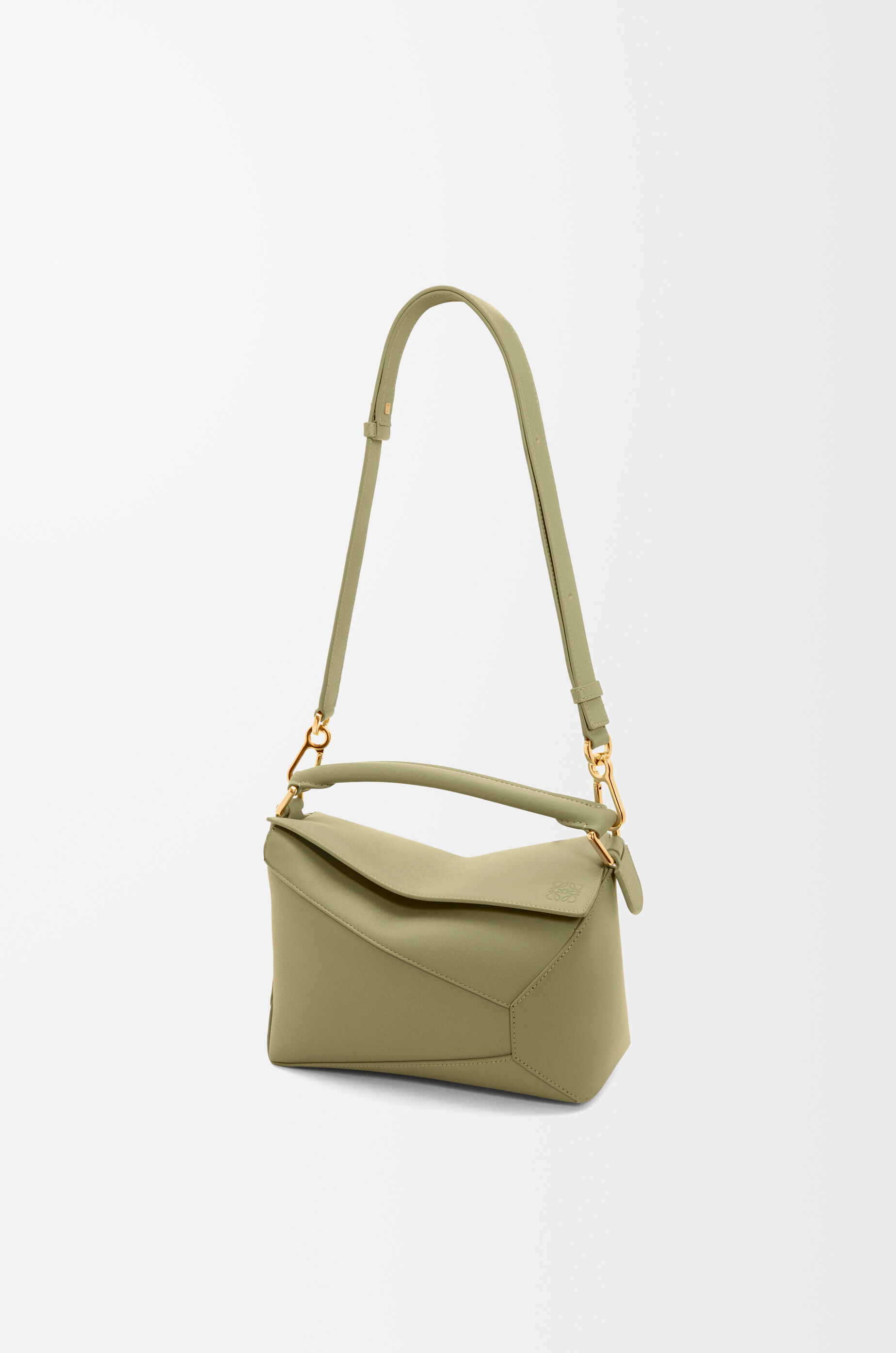 Small Puzzle Edge bag in classic calfskin Green - LOEWE USA