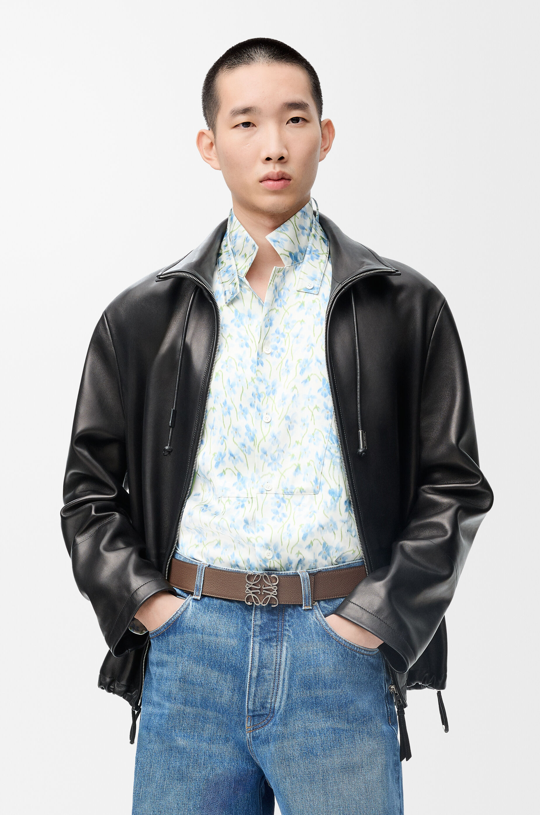 リバーシブル アナグラム ベルト（スムースカーフ） グレー - LOEWE