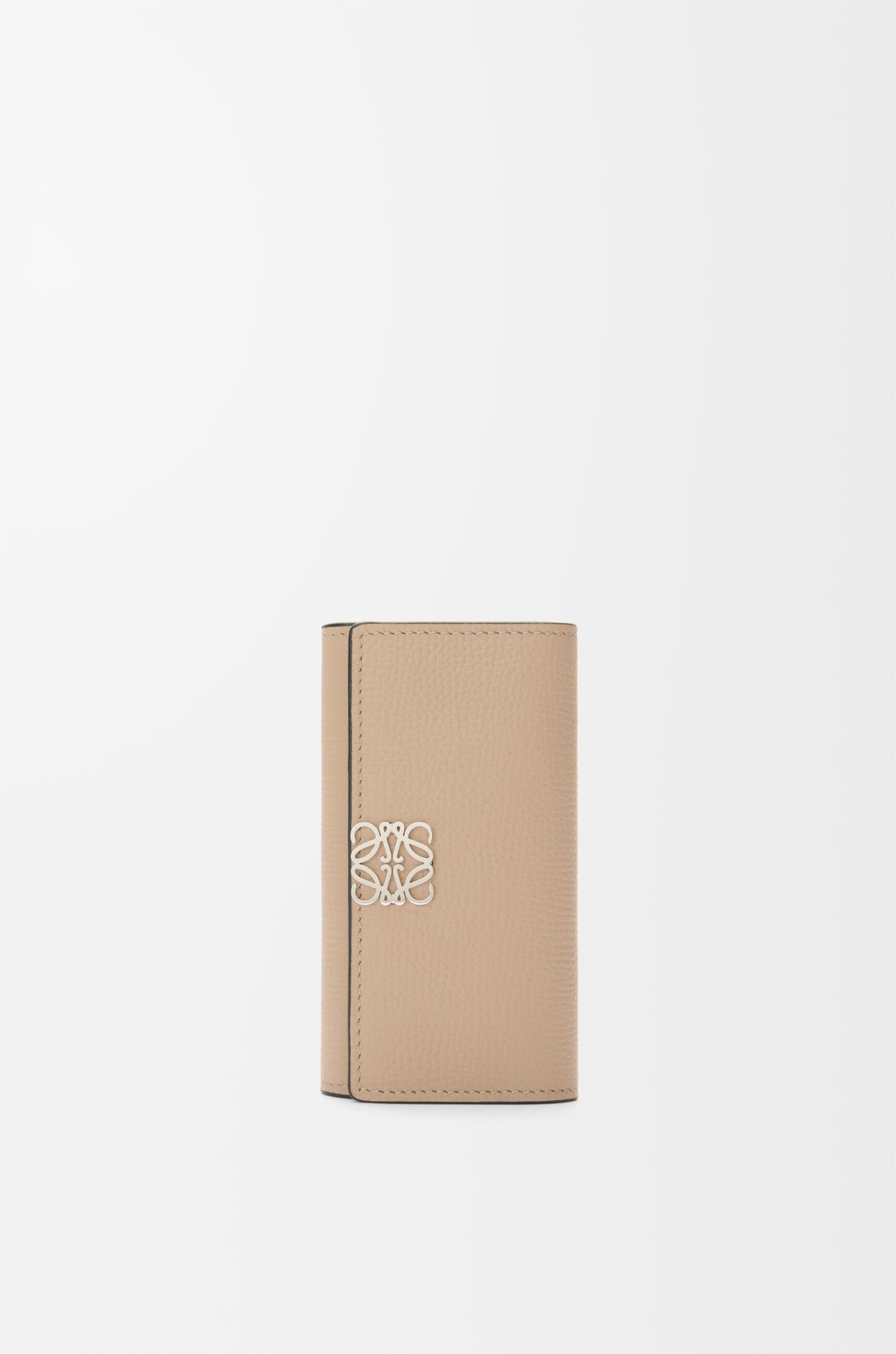 アナグラム キーケース（ペブルグレインカーフ） ベージュ - LOEWE