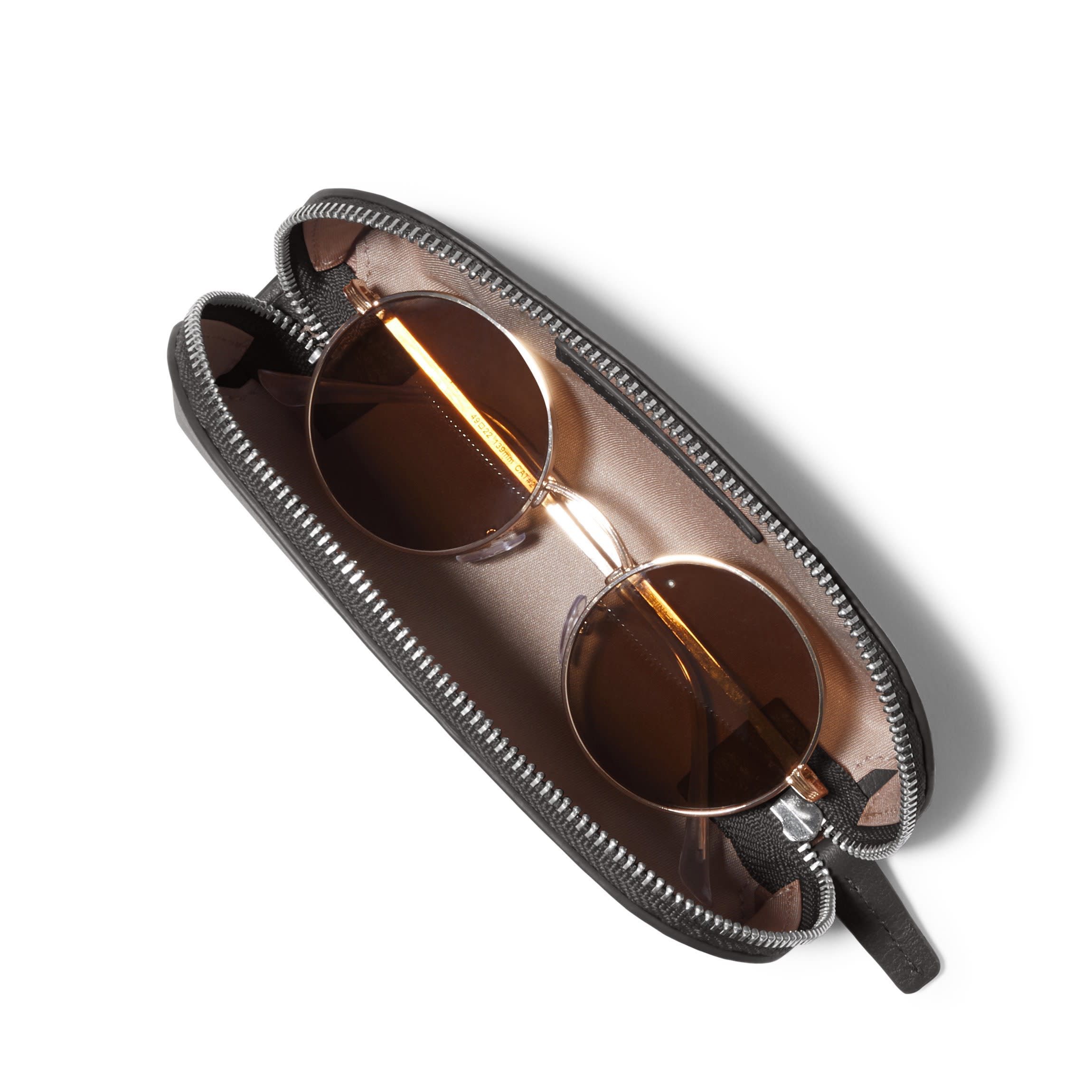 Zip Sunglass Case | Full grain leather, protective eyewear storage