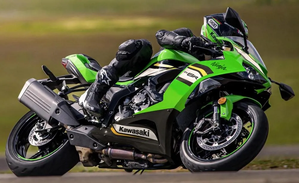 Kawasaki Ninja ZX-6 R 636 2025 - Motorcycle specifications, reviews