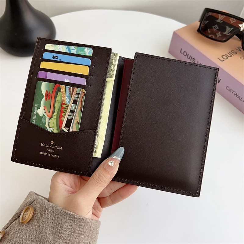 パスポート ケース ハイ ブランド ルイ ヴィトン パスポート ケース