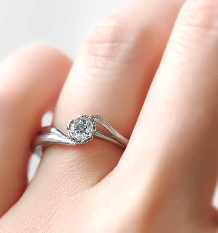 婚約指輪「運命の赤い糸」桜一輪 | 結婚指輪・婚約指輪の杢目金屋