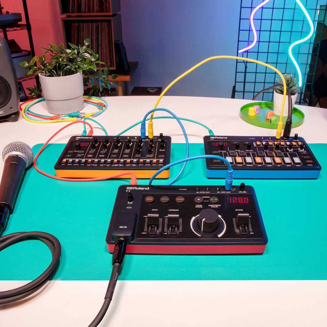 Roland AIRA Compact E‐4 ボイス エフェクター(E-4 ボイス