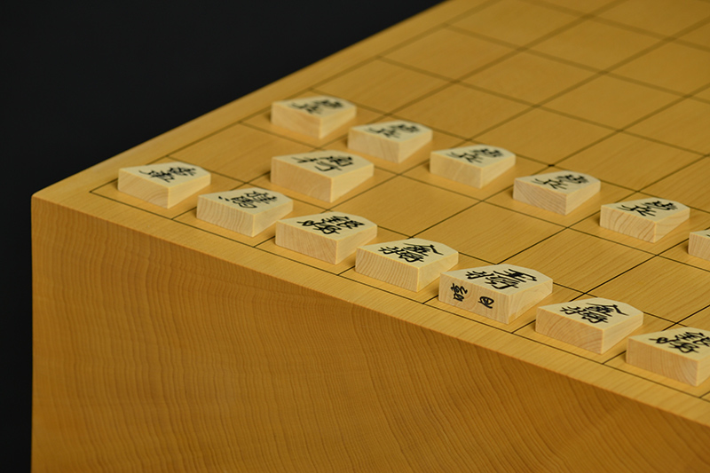 本榧碁盤・将棋盤の魅力 【前川榧碁盤店】本榧碁盤・将棋盤専門店